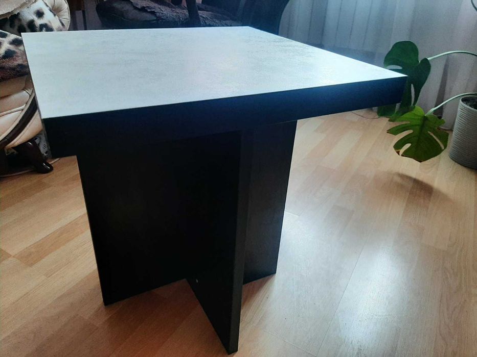 Продам кофейный столик