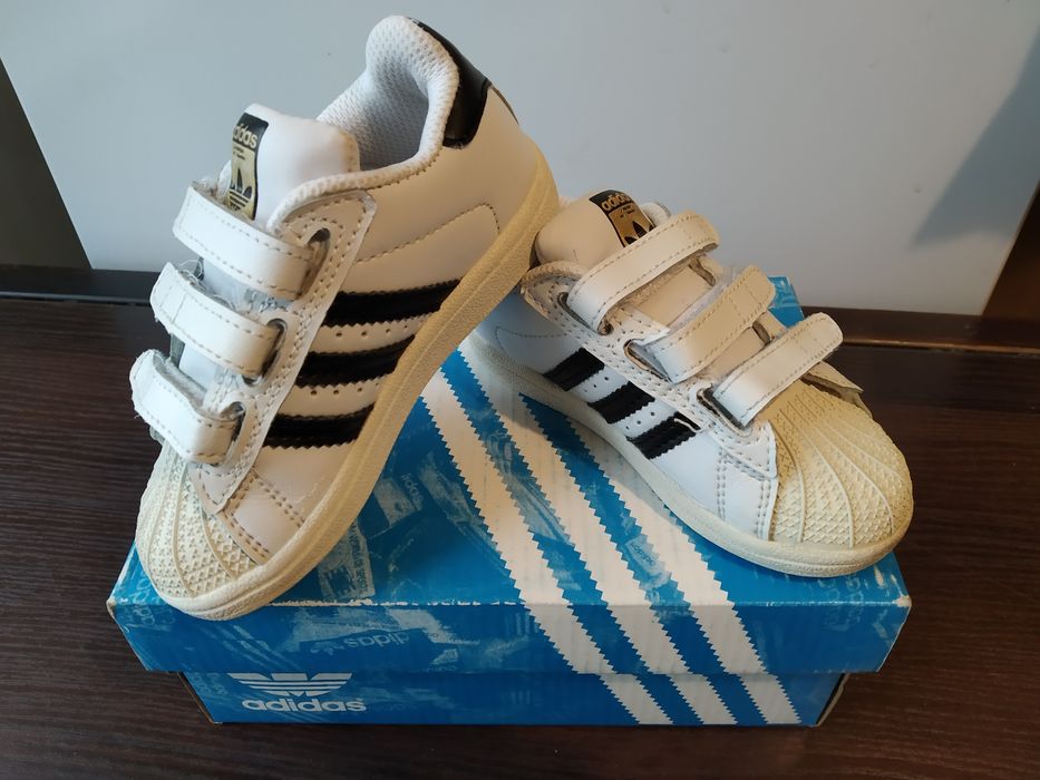 Дитячі кросівки Adidas Superstar, р. 23