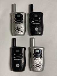 Conjunto 4 Walkie Talkies Motorola T4502