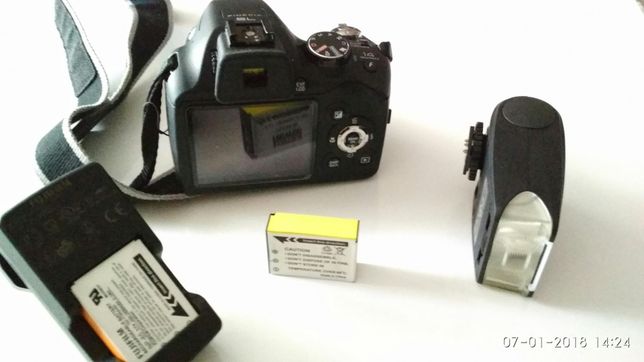 Parat fotograficzny Fujifilm Finepix SL300