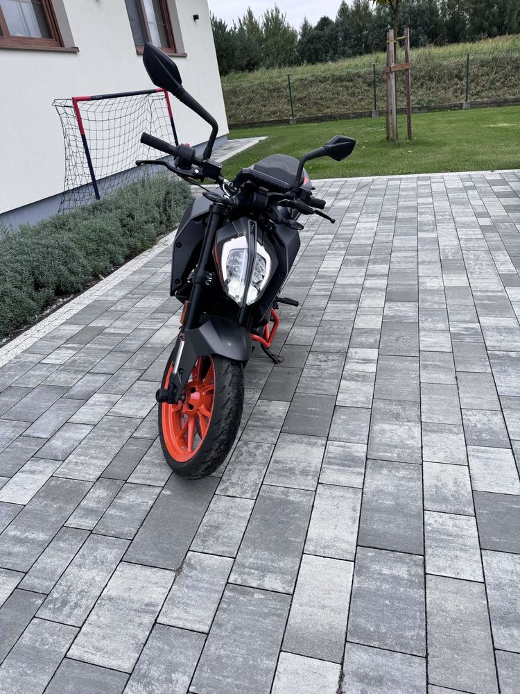 Ktm duke 125 stan idealny !!! 4tys przebiegu