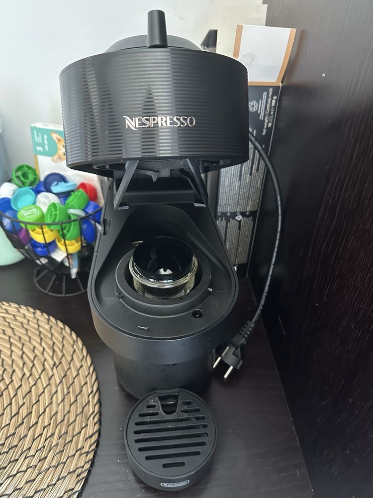Maquina de cafe Nespresso Vertuo Pop