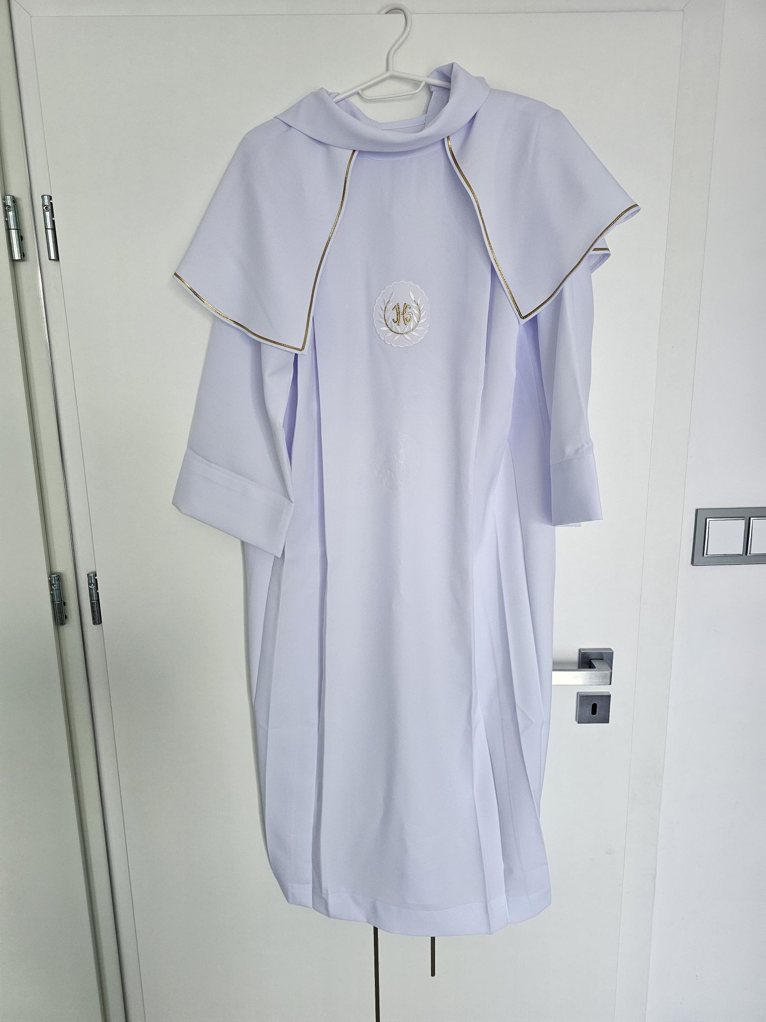Alba komunijna 143cm, nieużywana (pozostałość kleju na brzuchu)