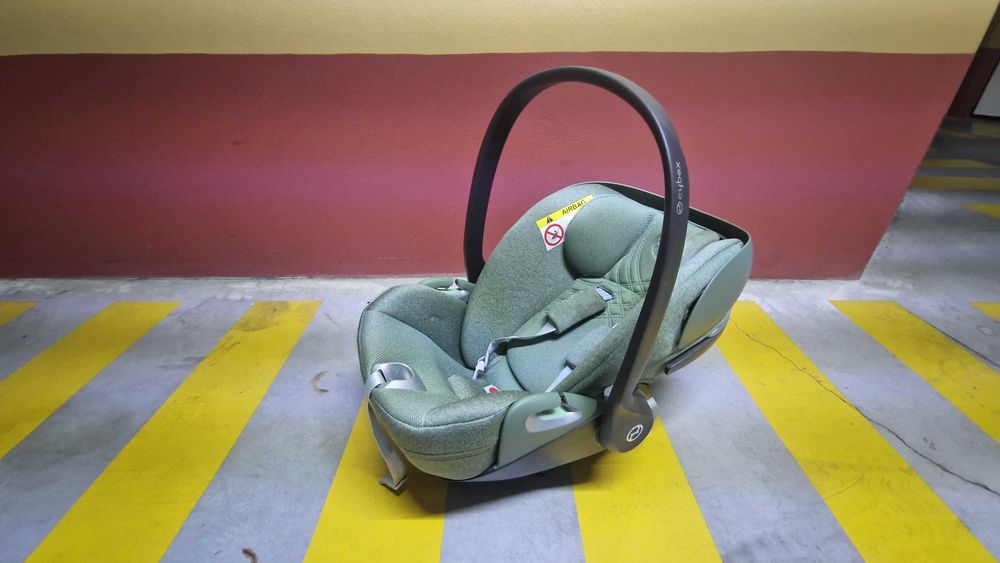 Ovo Cybex Cloud T I-Size Plus/leaf Green-Dark (como novo)
