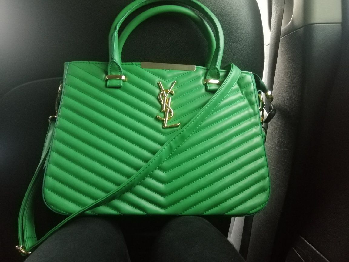 Женская сумка. Красивый модный зелёный цвет