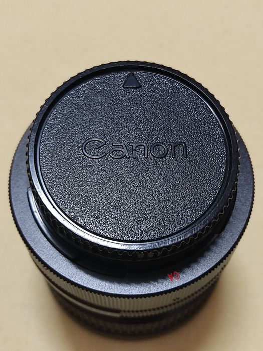 Объектив Tokina 28mm на Canon fd