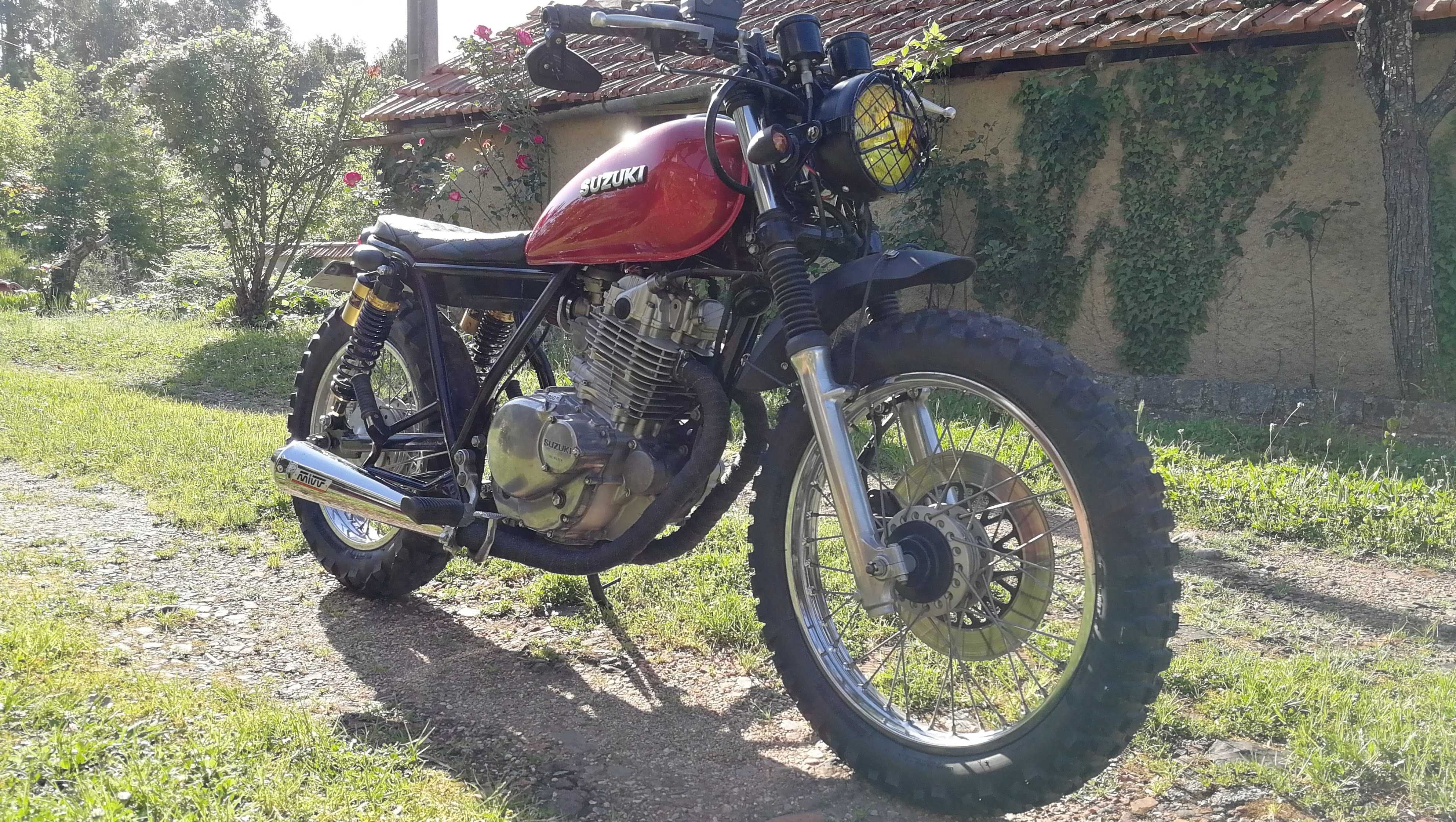 Suzuki GN 250 Scrambler