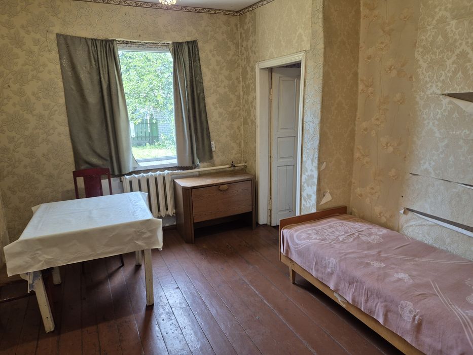 Продаж будинку по вулиці Миру