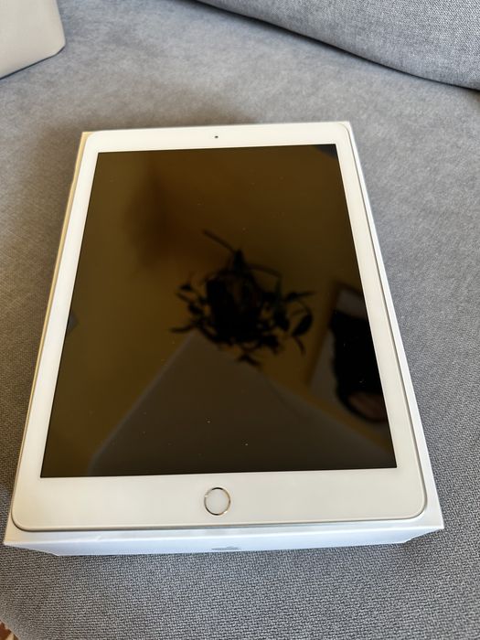 Tablet Apple iPad 9.7 2018 (6. generacji) 32GB WiFi