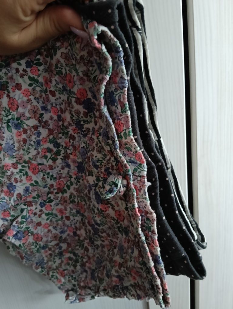 Krótkie spodenki letnie szorty bawełniane H&M 110 116 kwiatki kropki