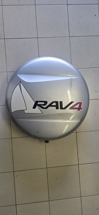 Кришка ковпак запасного колеса Toyota RAV4