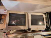 STARY KINESKOPOWY MONITOR KOMPUTEROWY crt samsung 550bi acer 57c ideal