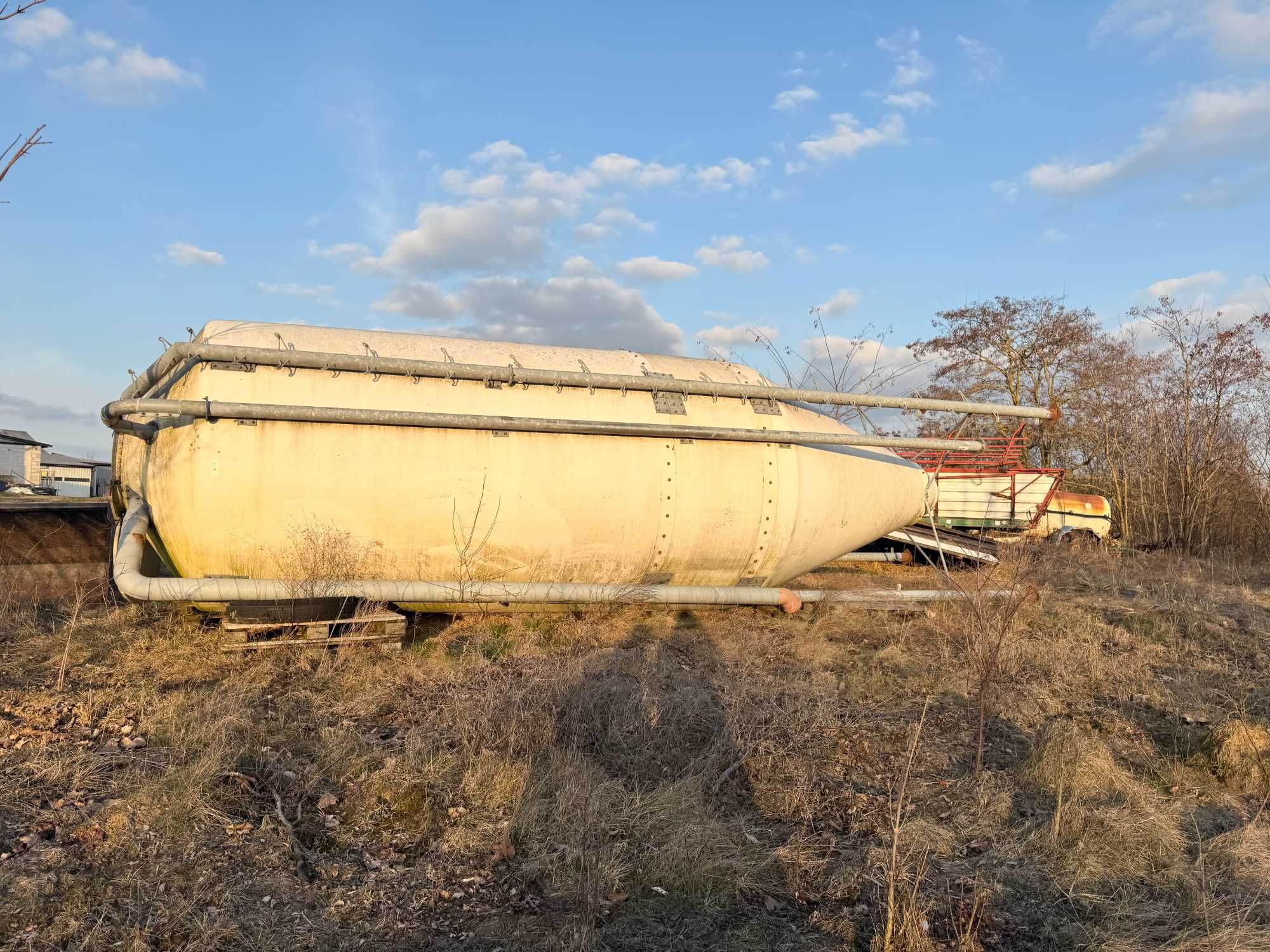 Silos paszowy z włókna szklanego 24 tony