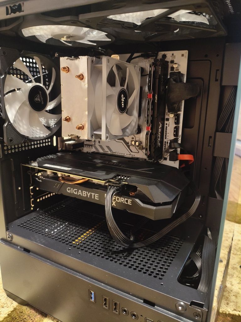 Komputer PC do gier RGB ryzen, rtx 2060, 20GB RAM, akwarium szkło