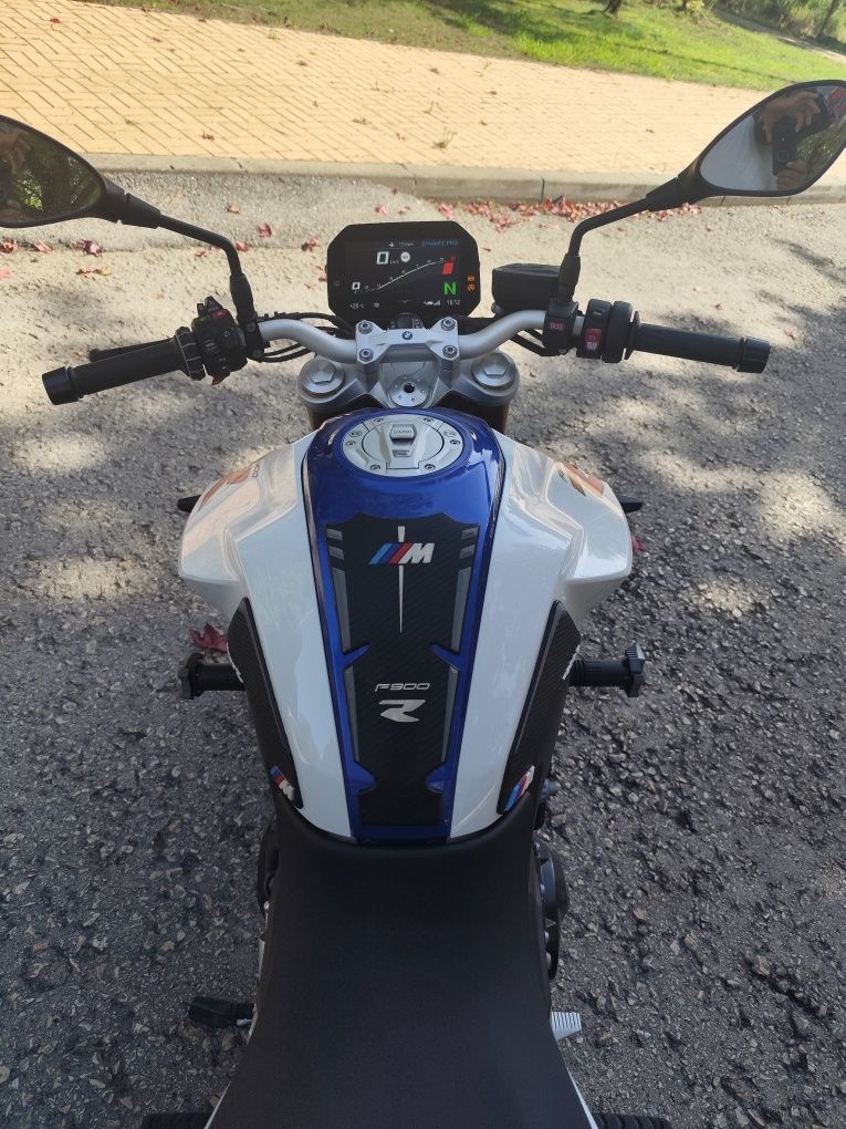 BMW F900r com garantia