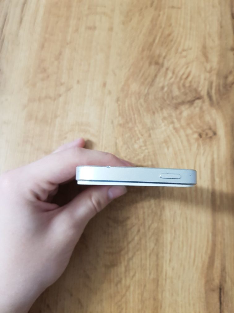 (NIEAKTYWNE DO 27.07) iPhone 5S 16GB A1457