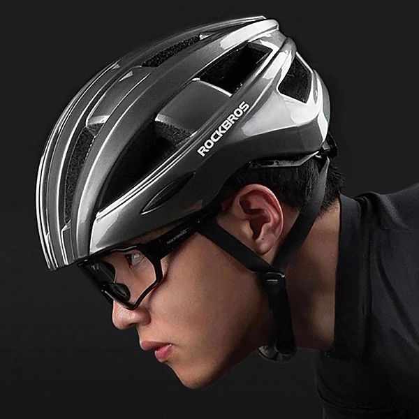 Kask rowerowy Rockbros ZK-013TI z wbudowaną lampką rozmiar uniwersalny