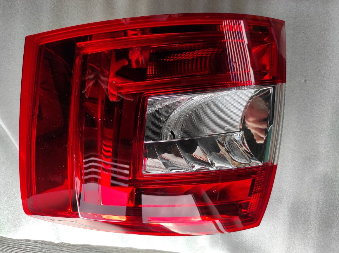 Lampa Tył Skoda Octavia  Prawa