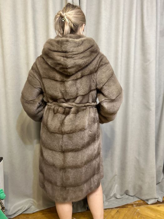 Шуба из меха Норки