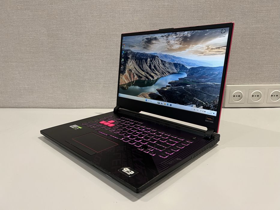 Игровой Asus ROG STRIX G512 - 15" 144Hz/ i5/ 16Gb/SSD 512/GTX 1650 Ti