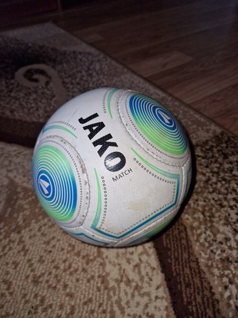 Футбольний м'яч  JAKO  light-4-290G