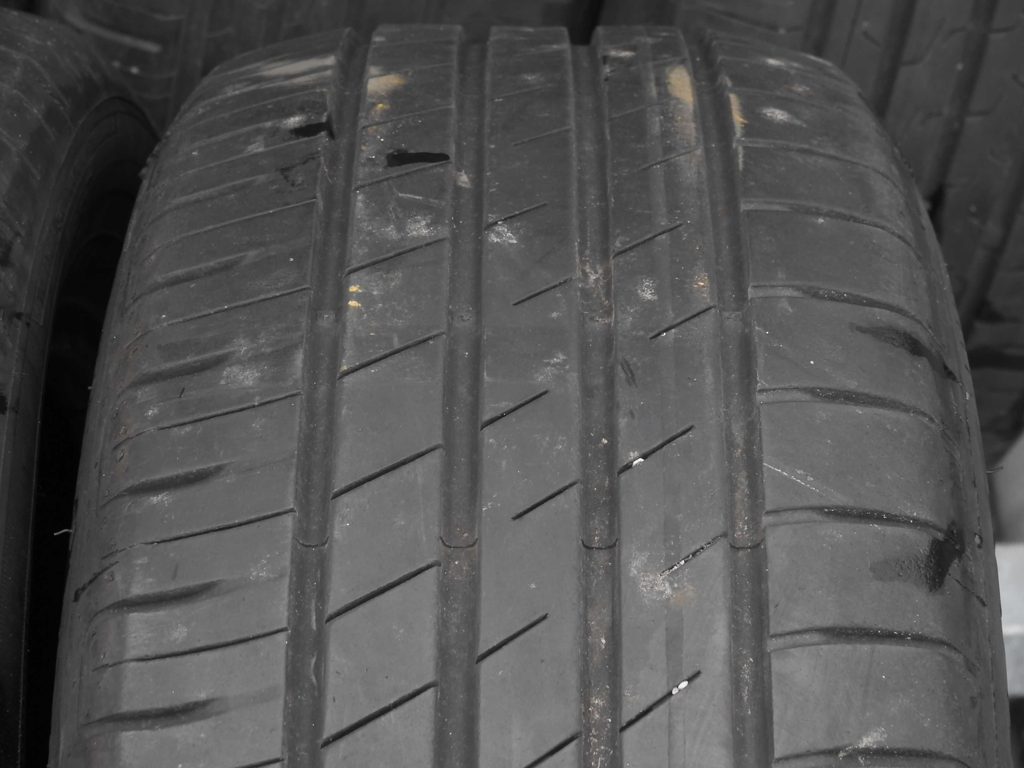 4xGoodyear EfficientGrip Performance 215/55r17 94V 2017r 2x6,8 2x6,5mm