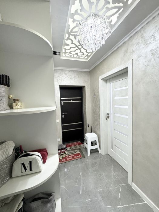 2-х кімнатна квартира з ремонтом по вул. Івасюка, біля ТЦ Велес.