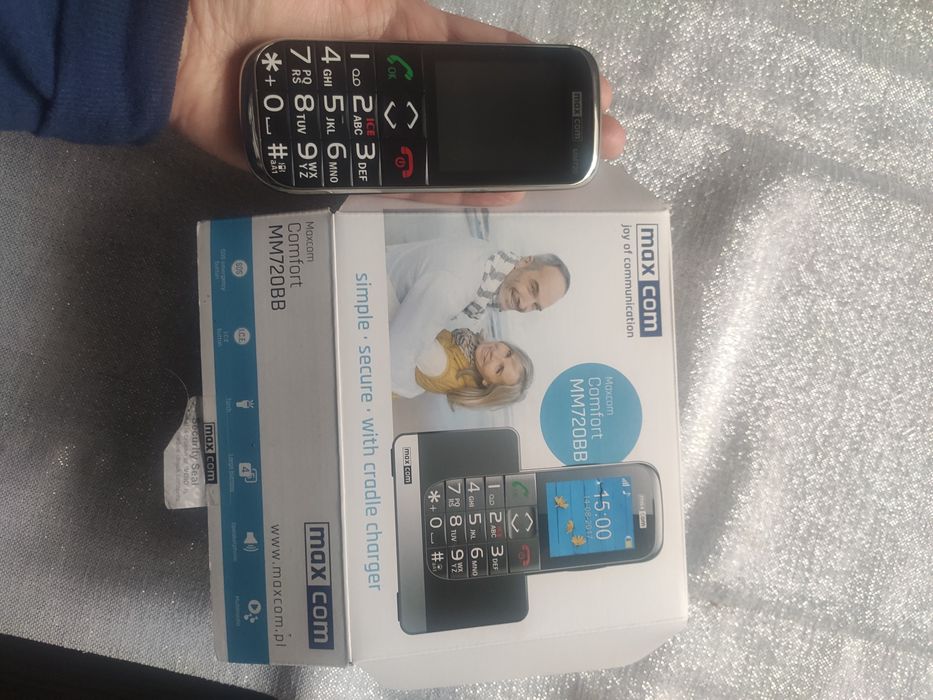 Telefon dla seniora jak nowy duży wyświetlacz . Maxcom comfort mm720BB