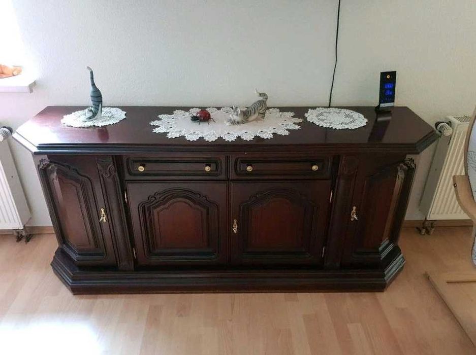 горіховий-дубовий комод  дерево