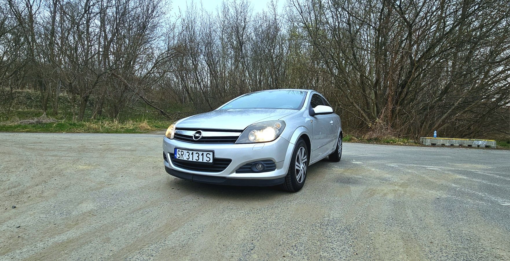 Opel Astra H GTC 1.4 90KM - sprawna klimatyzacja!