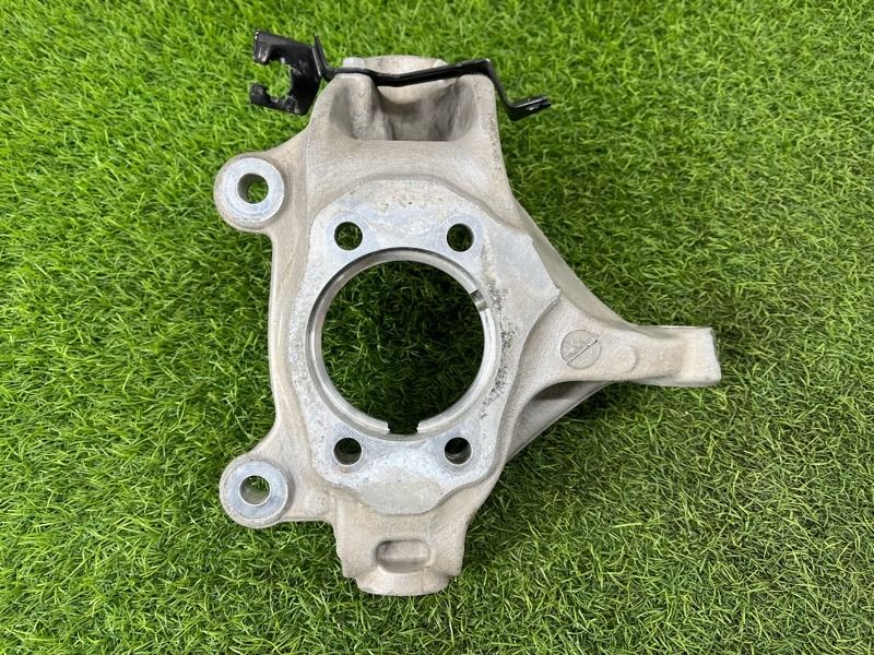 Поворотный кулак передний левый Nissan Rogue T33 1.5 KR15DDT 2023