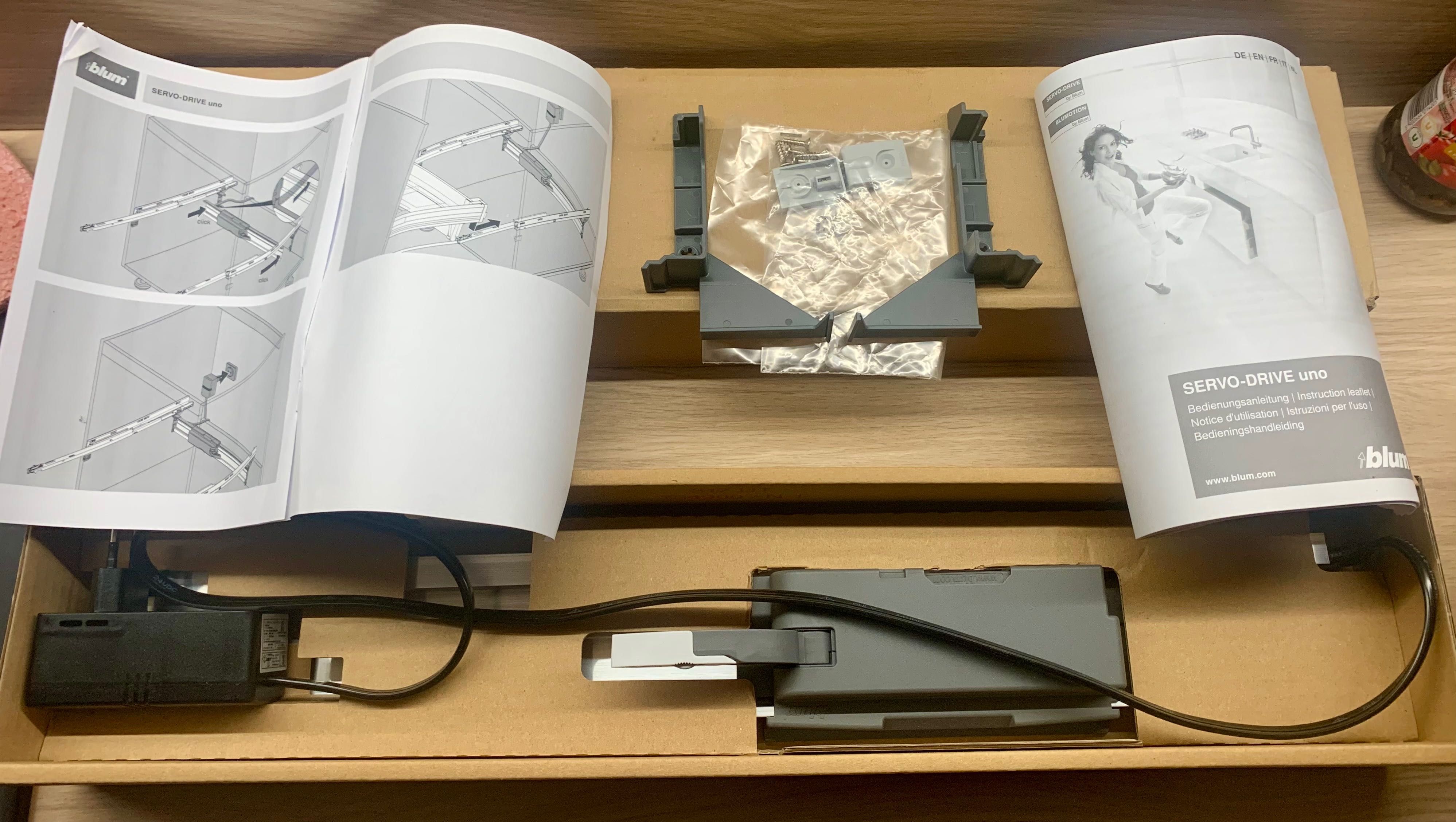 BLUM Servo-Drive uno do sortoników śmieci