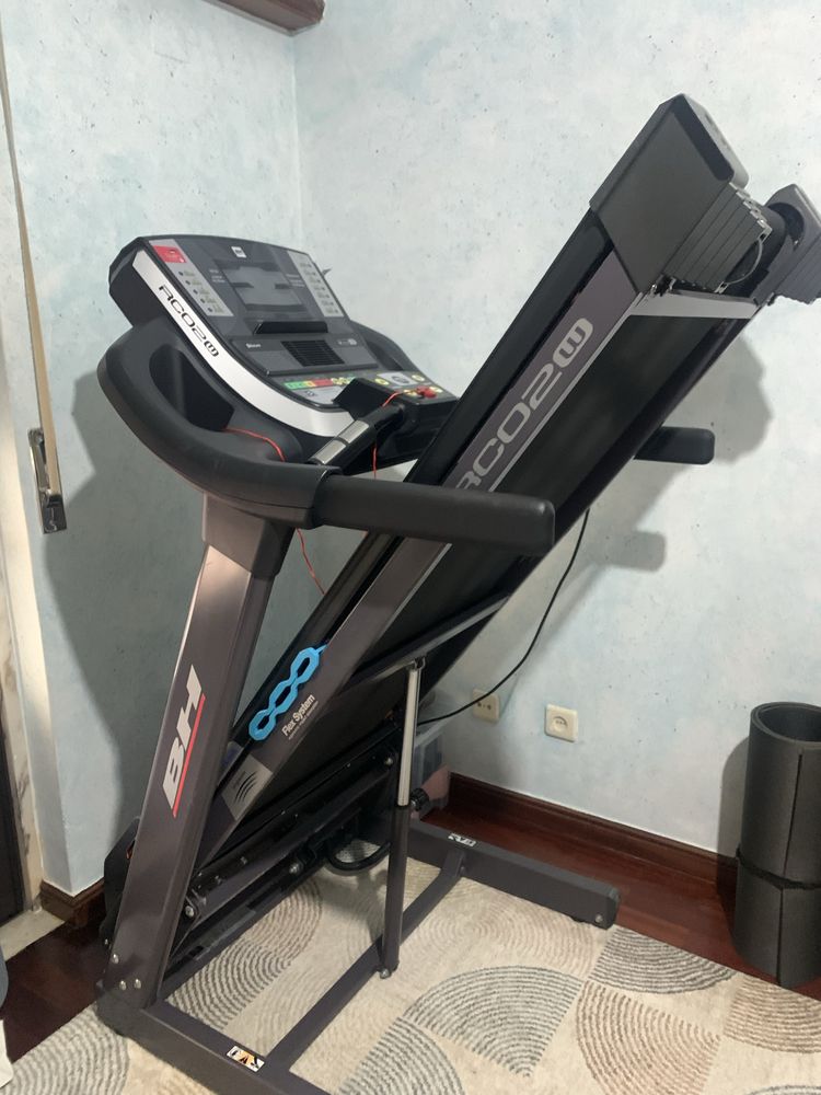 Passadeira de Correr BH RC02W
