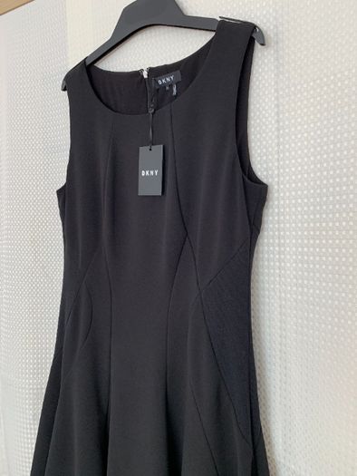 NOWA Czarna rozkloszowana sukienka Donna Karan DKNY XL 42 koronka mat