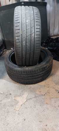 235/40 R18 lato.