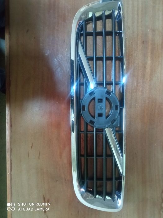 Розборка volvo v50 Вольво в50 R design  Гриль,решітка Вольво в50 volvo