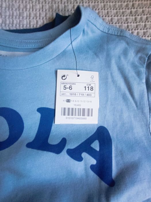 2 t-shirts 5/6 anos novos