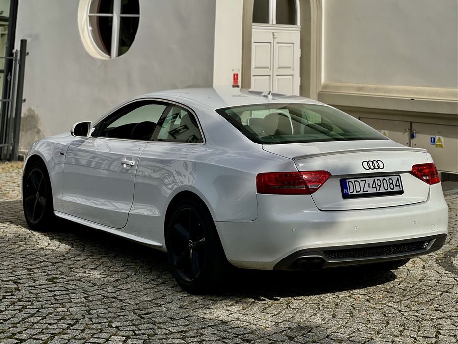 Audi a5 2.0 170 S Line Ledy Czujniki Navi Piekne Białe