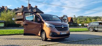 Wynajem Wypożyczalnia BUSÓW 9 osób renault Trafic oraz Master  DOS