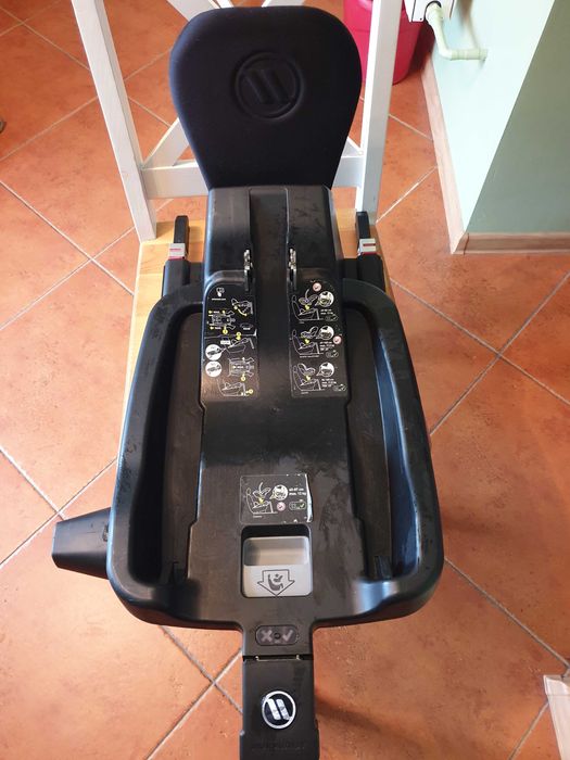 Fotelik Avionaut Pixel PRO z bazą isofix po bliźniakach