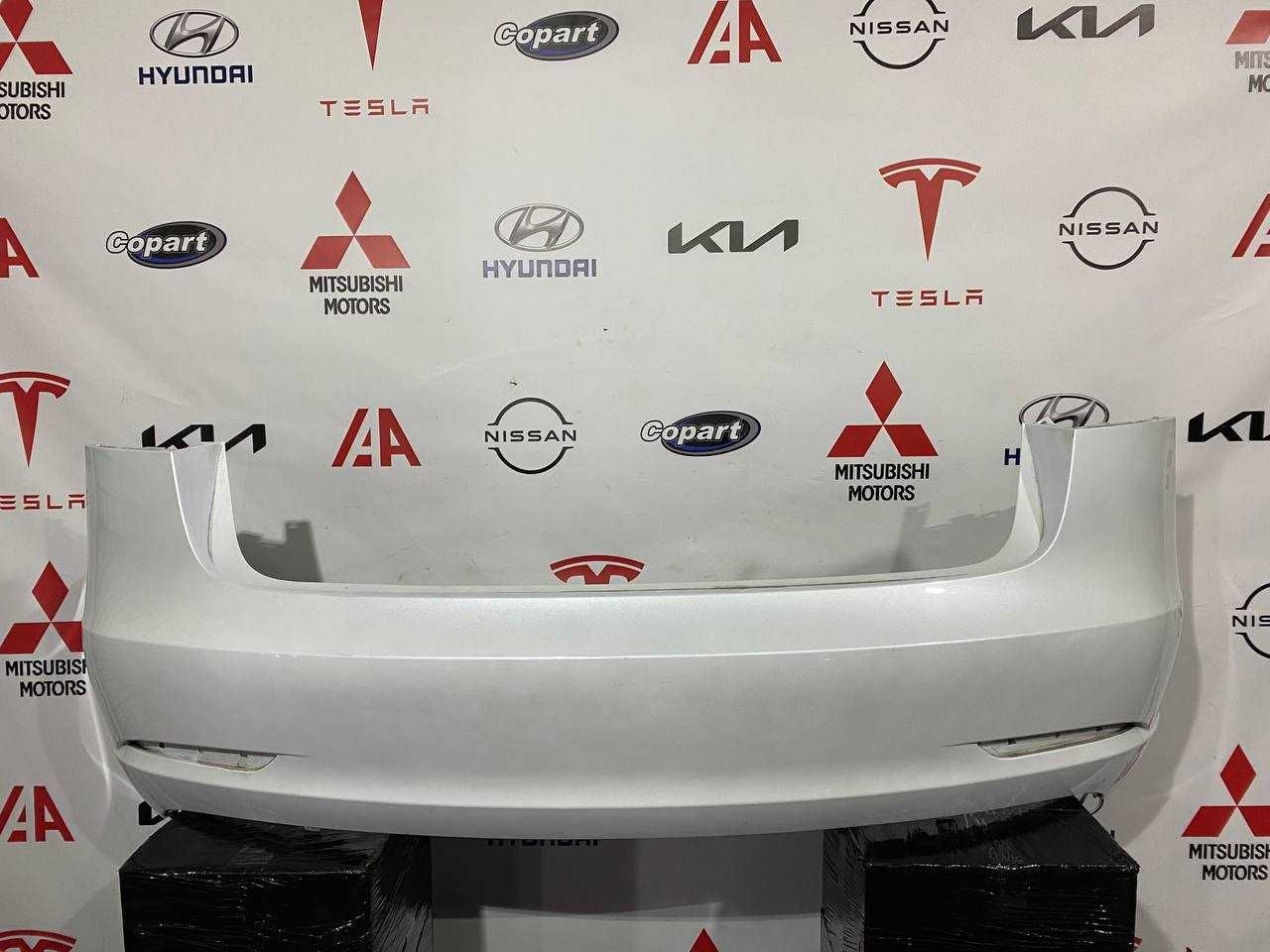 Бампер задній Tesla Model 3 2023 1530720-02-D