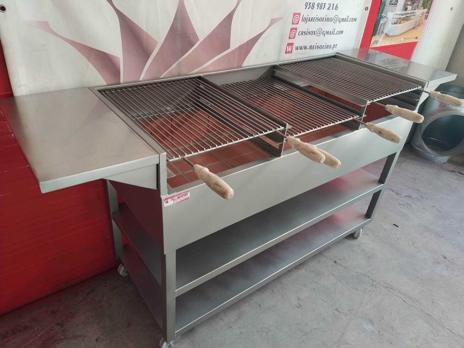 CHURRASQUEIRA INOX A CARVÃO (1500X600X1100MM) - Valor c/ IVA
