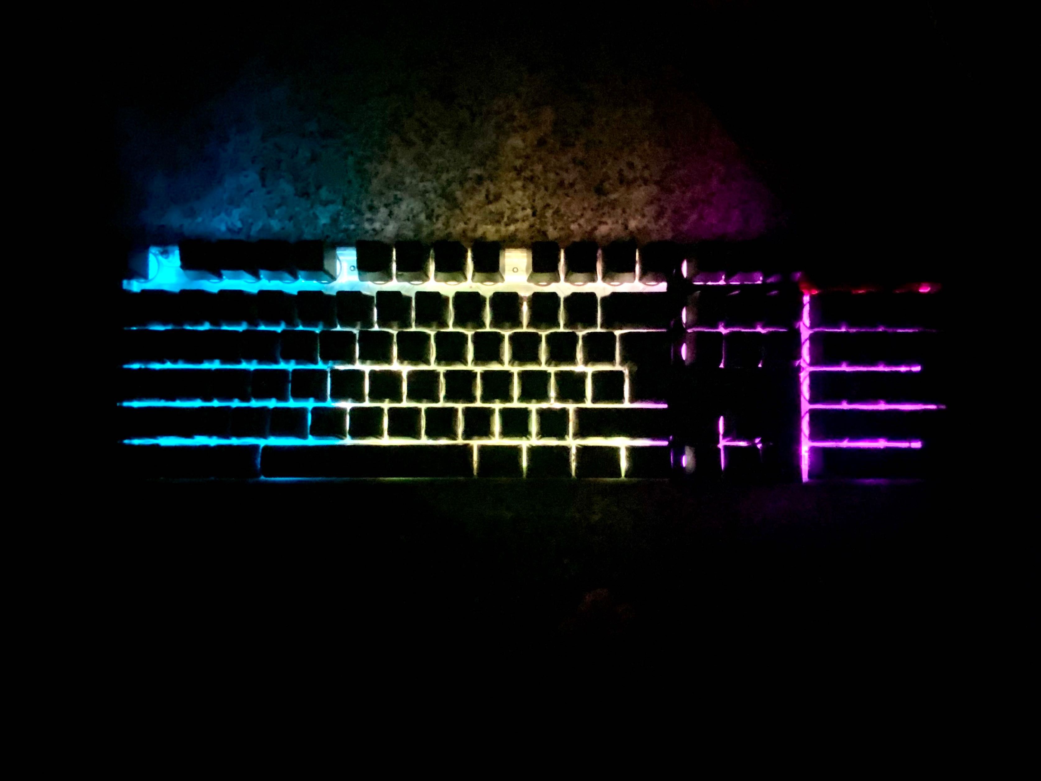 Teclado Trust AZOR RGB Membrana