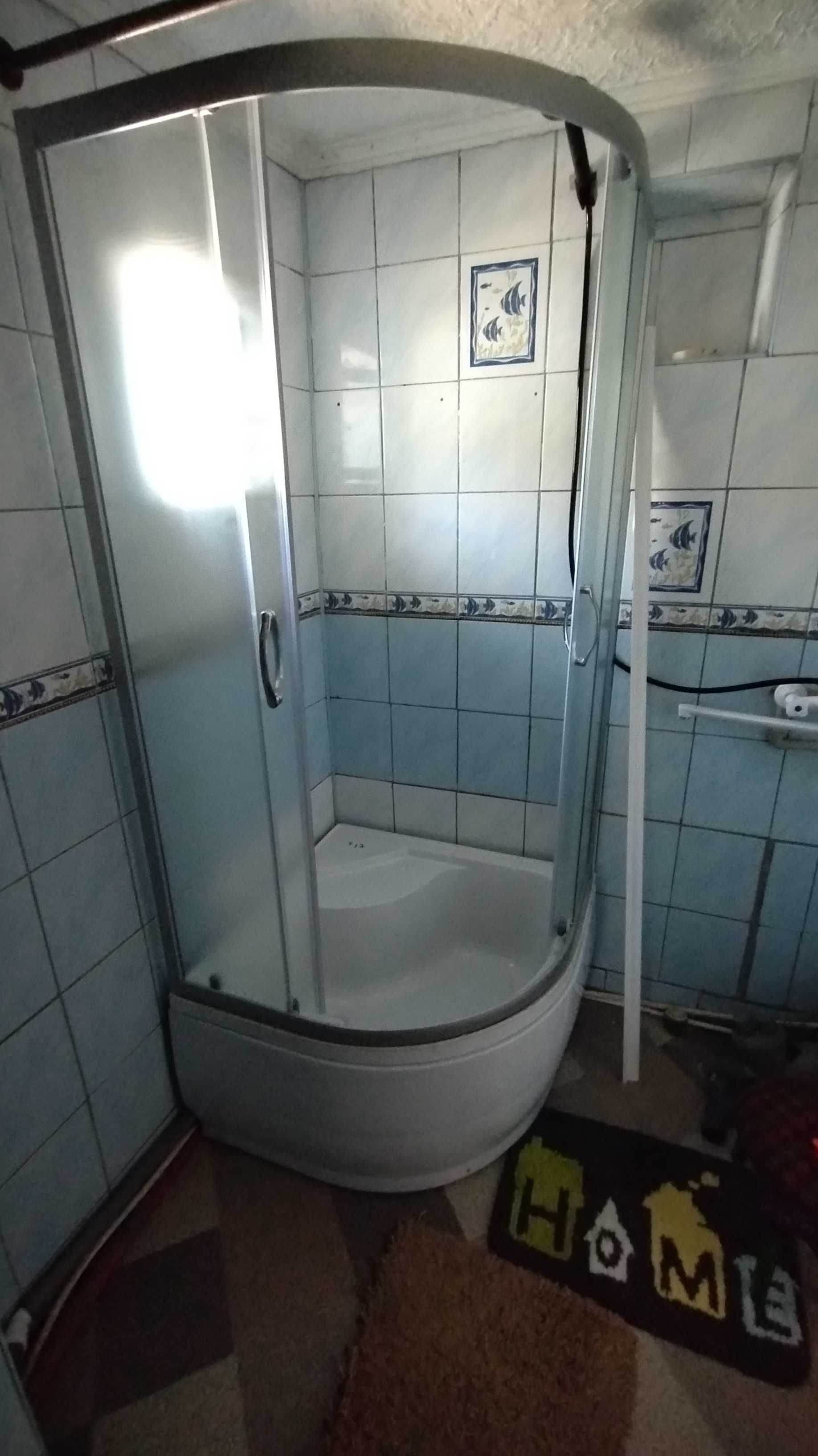 Душева кабіна  до ванної кімнати. Розмір 80х80 висота 195 см . Нова