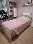 Cama de solteiro com estrado e colchão incluído
