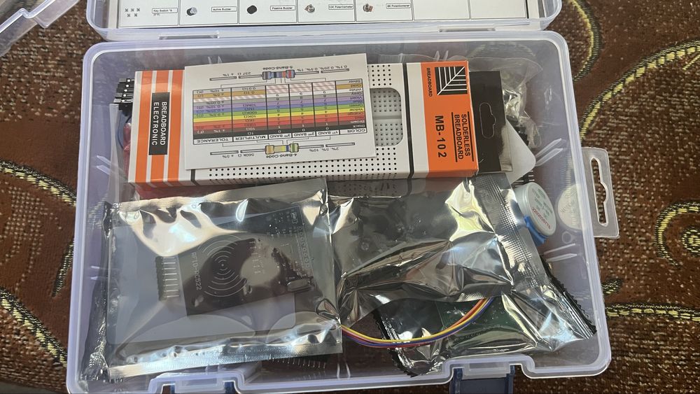 Arduino Uno Набір Starter Kit на базі UNO R3 + Box