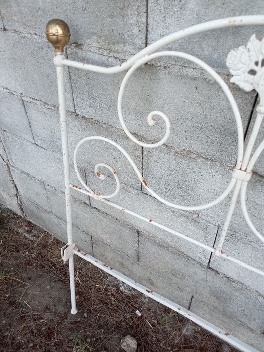 Cabeceiras de cama em ferro