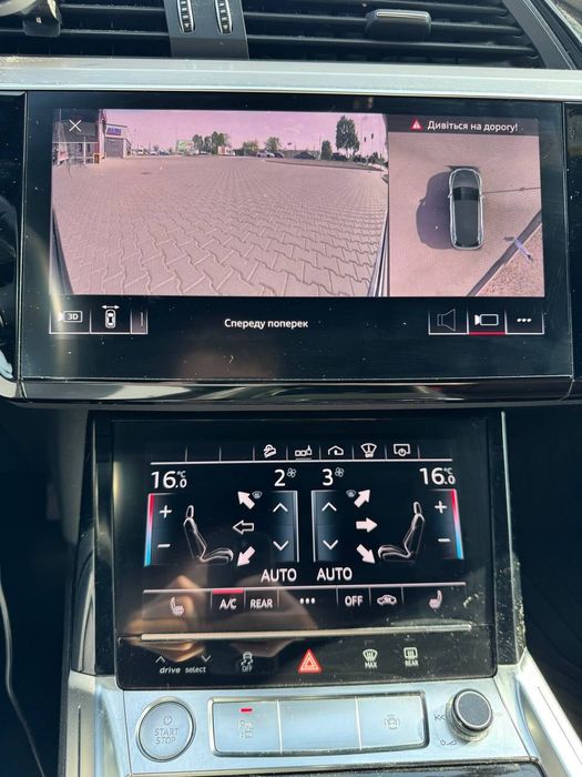 Авто Audi E-tron 55