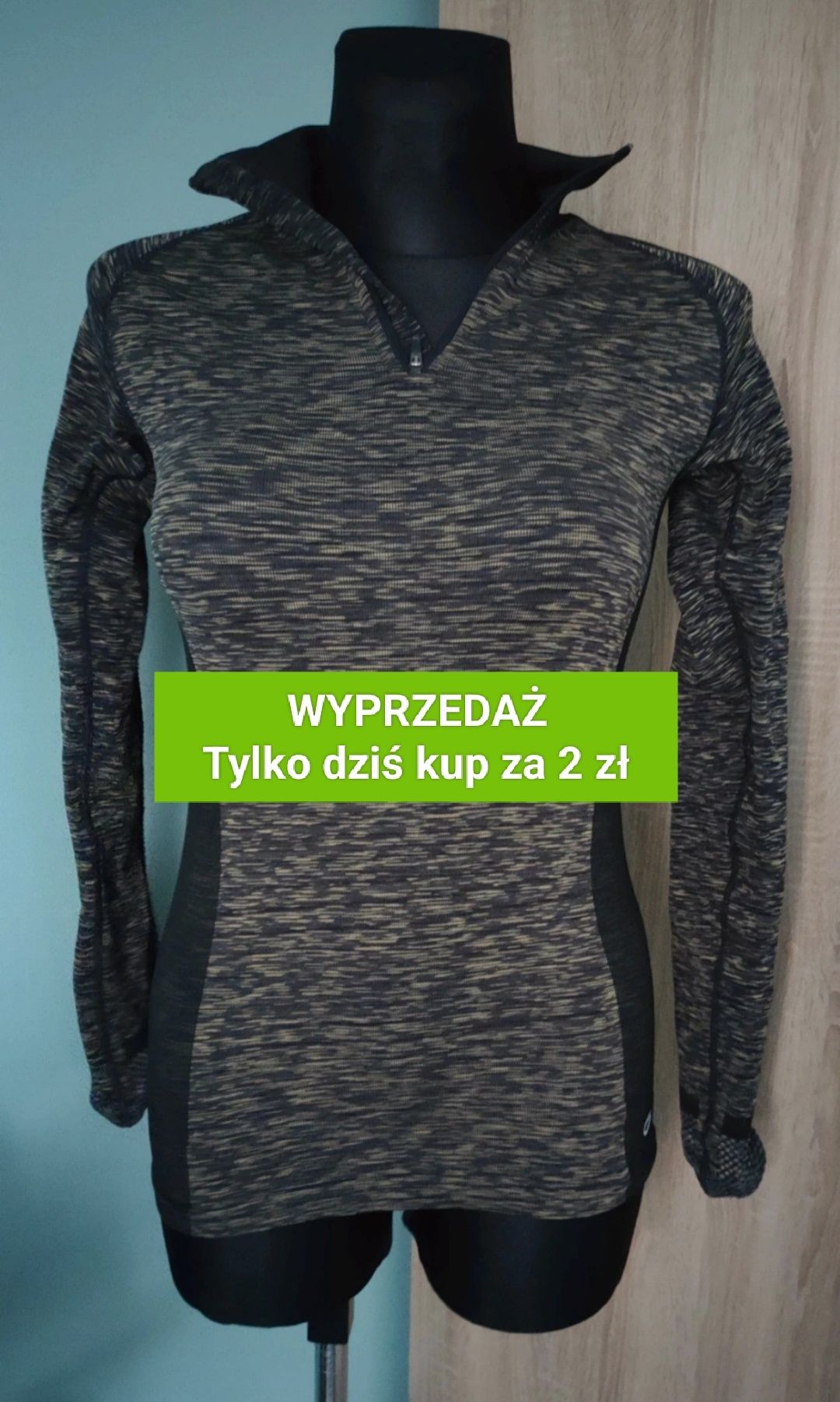 Bluzka sportowa.