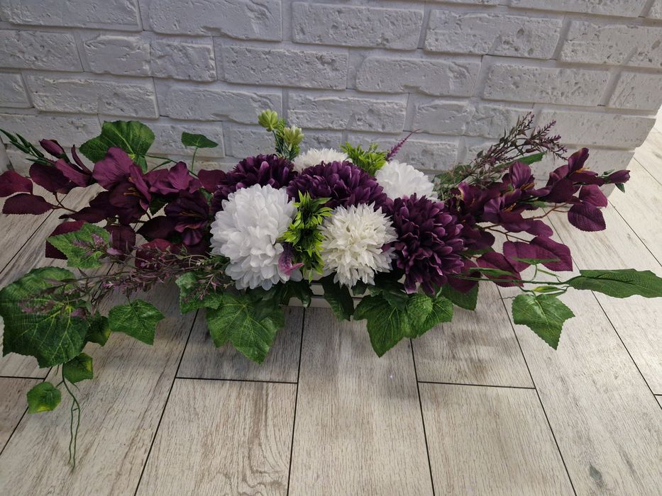 Wiązanka na cmentarz, całoroczna kompozycja